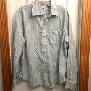 Mens classic Gap dress shirt